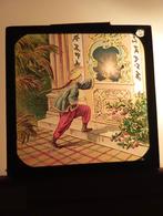 Antieke toverlantaarnplaatje: Aladdin en de lamp, Ophalen of Verzenden, Gebruikt, Met scherm