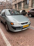 Mitsubishi Space Star 1.3 Family 2003 licht blauw / grijs, Auto's, Mitsubishi, Voorwielaandrijving, 1299 cc, 15 km/l, 4 cilinders