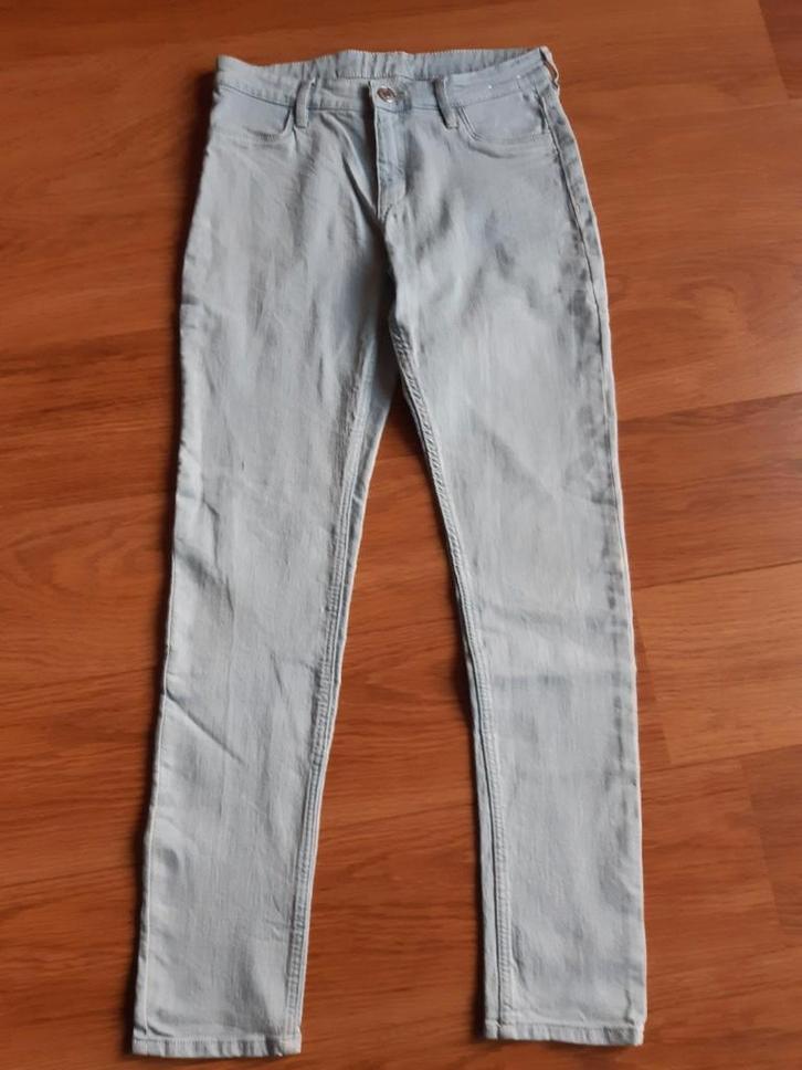 H&M skinny jeans lichtblauw. Maat 158, Kinderen en Baby's, Kinderkleding | Maat 158, Zo goed als nieuw, Meisje, Broek, Ophalen of Verzenden