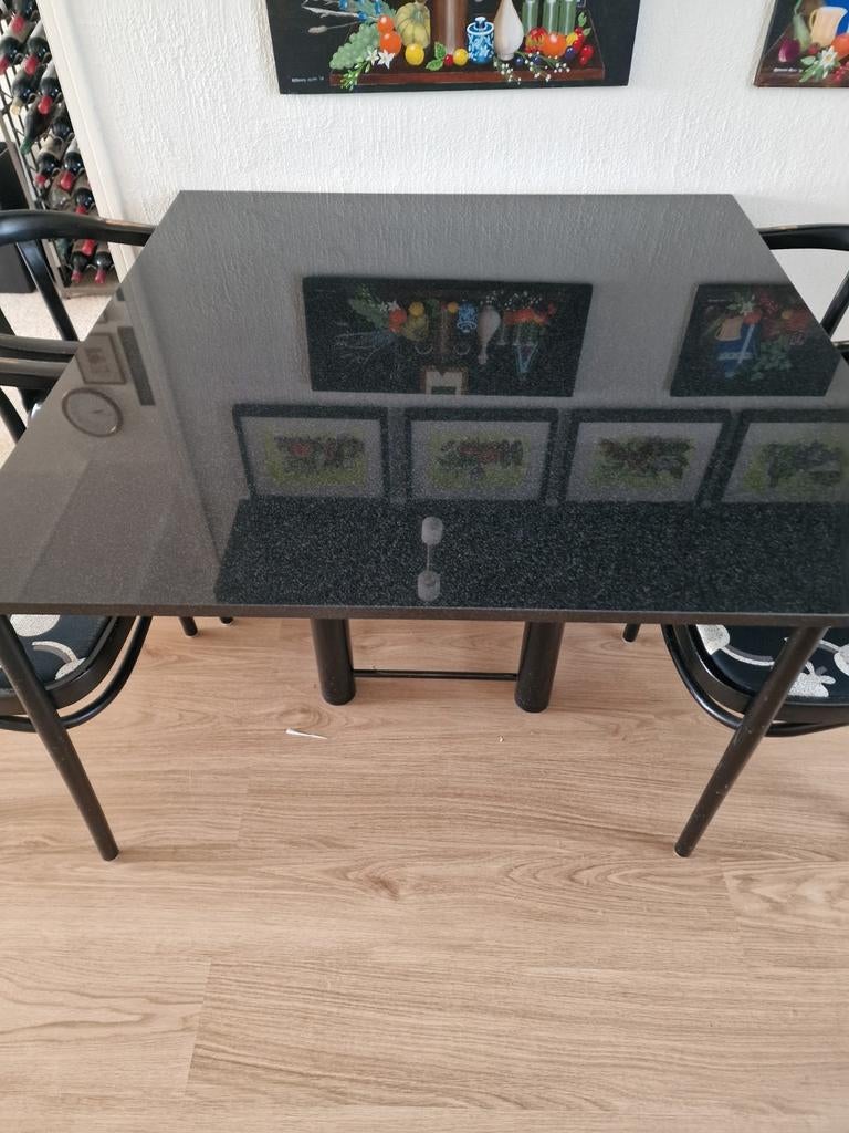 Massieve granieten tafel, zwart, Huis en Inrichting, Tafels | Eettafels, Ophalen, Vierkant, Zo goed als nieuw, 100 tot 150 cm