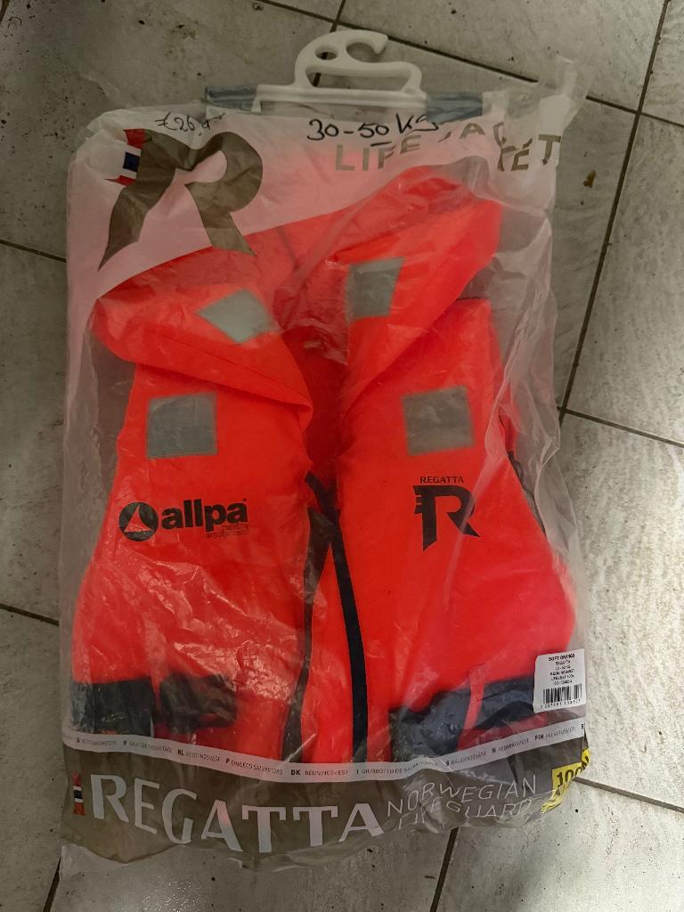 ALPA REGATTA reddingsvest 100N 30-50Kg soft oranje, Watersport en Boten, Watersportkleding, Ophalen of Verzenden, Zo goed als nieuw