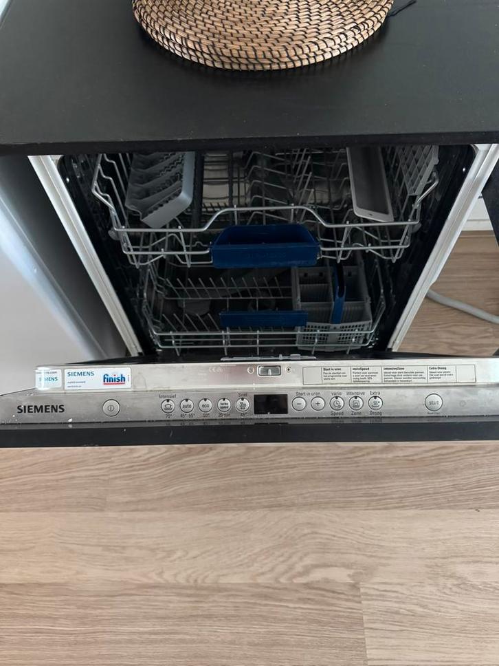 Siemens vaatwasser Volledig ingebouwd 13 couverts, Witgoed en Apparatuur, Vaatwasmachines, Zo goed als nieuw, Inbouw, 85 tot 90 cm