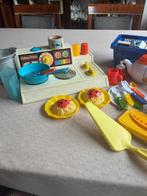 fisher price kooktoestelletje ,kookspullen en mand met boods, Ophalen of Verzenden, Zo goed als nieuw, Speelset, Met geluid