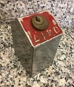 Oud kluisje van oude parkeermeter, Verzamelen, Automaten | Overige, Ophalen of Verzenden, Gebruikt