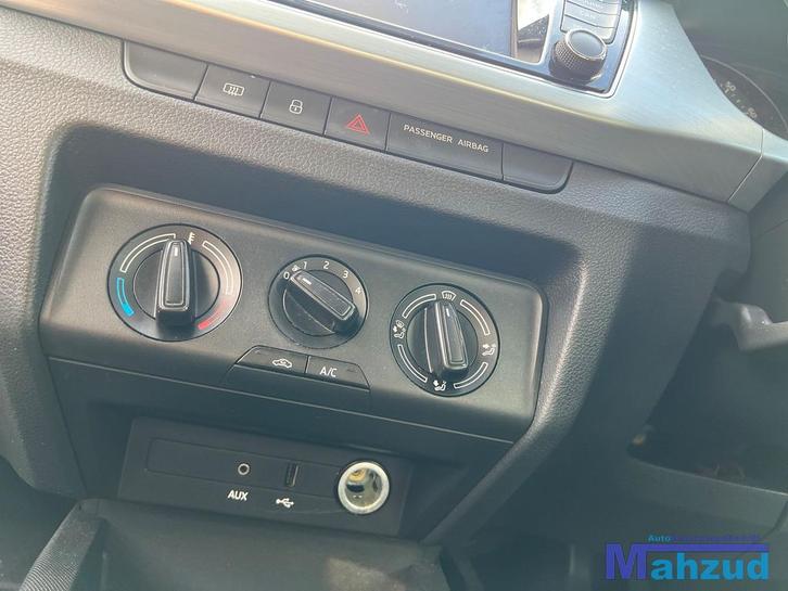 SKODA FABIA 3 kachel paneel 2014-2021, Auto-onderdelen, Dashboard en Schakelaars, Skoda, Gebruikt, Ophalen of Verzenden