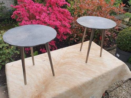 2 nieuwe bijzettafel, Huis en Inrichting, Tafels | Bijzettafels, Nieuw, Minder dan 55 cm, Hout, Ophalen