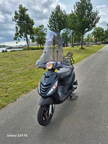 Piaggio Zip  beschikbaar voor biedingen