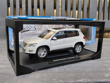 Volkswagen Tiguan I 2.0 TSI 2007-2011 wit 1/18 Norev 188482 beschikbaar voor biedingen