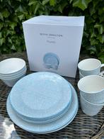 Royal Doulton serviesset | 16-delig | Pastels | lichtblauw, Ophalen, Zo goed als nieuw, Overige stijlen, Bord(en)