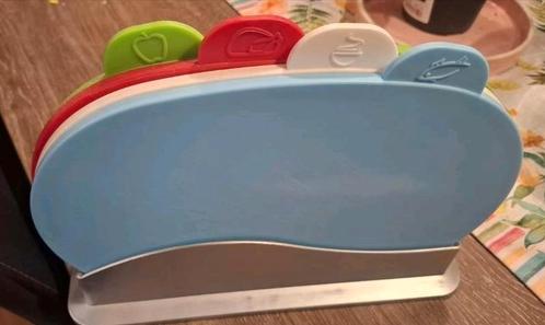 Kleurgecodeerde Snijplanken Set in houder, Huis en Inrichting, Keuken | Keukenbenodigdheden, Gebruikt, Ophalen of Verzenden