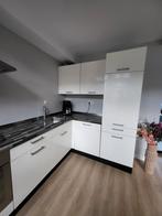 Goed onderhouden hoekkeuken, Huis en Inrichting, Keuken | Complete keukens, Ophalen, Gebruikt, Hoekkeuken, Graniet of Steen