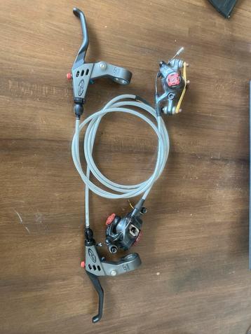Avid Speed Dial Ti met zwarte BB7’s beschikbaar voor biedingen