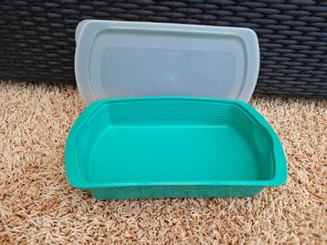 Tupperware brood trommel.  beschikbaar voor biedingen