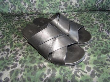 Fitflops slippers maat 38 zwart leer - comfortabele slippers beschikbaar voor biedingen