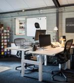 Twee electrische buro’s, Huis en Inrichting, Bureaus, Ophalen, Bureau