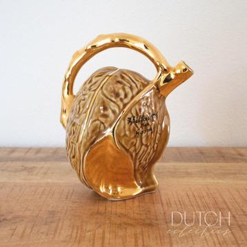 Franse Vintage Walnoot Likeur Kan, Jaren '60 Retro Kitsch beschikbaar voor biedingen