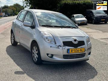 Toyota Yaris 1.3 VVTi Terra Airco/5drs beschikbaar voor biedingen
