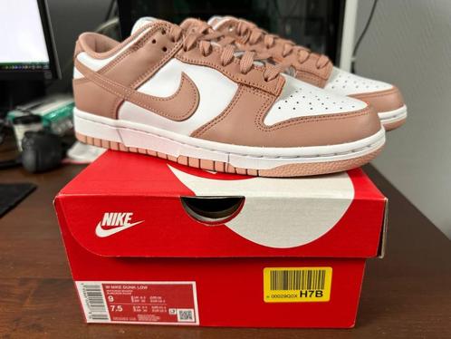 Nike Dunk Low Rose Whisper diverse maten, Kleding | Dames, Schoenen, Nieuw, Sneakers of Gympen, Roze, Ophalen of Verzenden