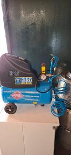 Tekoop: Airpress Hlo 215/25 met spiraalslang en pistool, Doe-het-zelf en Verbouw, Compressors, Ophalen, 6 tot 10 bar, Zo goed als nieuw