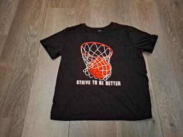 Shein Shirt Maat 146-152 beschikbaar voor biedingen