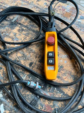 Elektrische kettingtakel bediening - Nieuw! beschikbaar voor biedingen