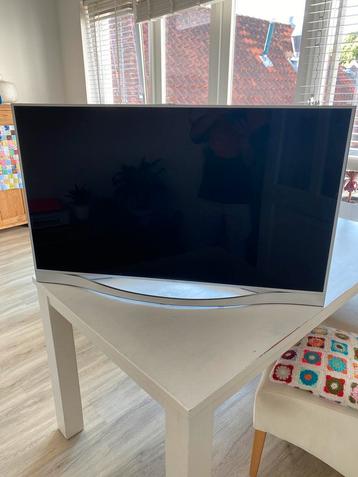 Samsung UE46F8500 46-inch smart 3D TV Full HD 1080p 100Hz beschikbaar voor biedingen
