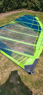 Gunsails torro 5.7 Neilpryde v8 atlas  carbon gieken, Watersport en Boten, Windsurfen, Ophalen of Verzenden, Zo goed als nieuw