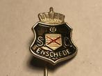 Metalen S.C. ENSCHEDE VOETBALCLUB Speld (Zwart/Rood)., Verzenden, Zo goed als nieuw, Sport, Speldje of Pin