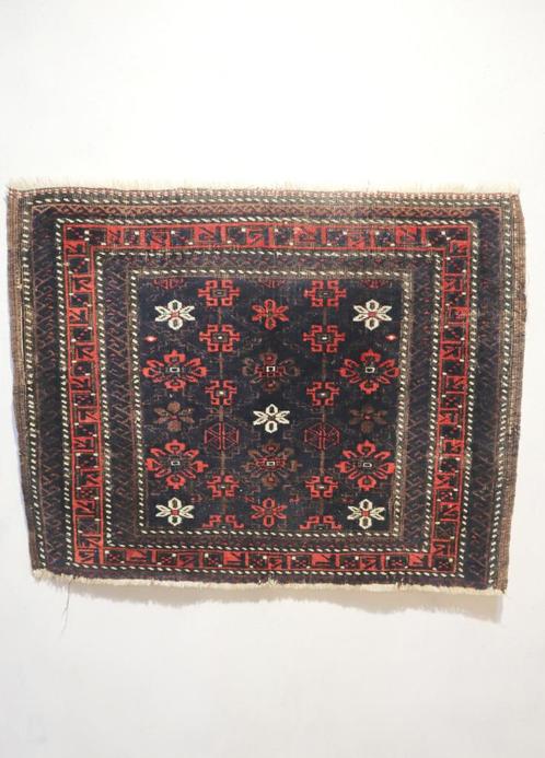 Antiek Perzisch kleedje Belouche 75 x 57 cm, Antiek en Kunst, Antiek | Kleden en Textiel, Ophalen of Verzenden