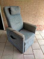 Senioren stoel, gratis af te halen in Westervoort, Huis en Inrichting, Fauteuils, Ophalen, Gebruikt, 75 tot 100 cm, 50 tot 75 cm