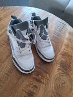 Jordan spizike low, Ophalen of Verzenden, Zo goed als nieuw, Schoenen