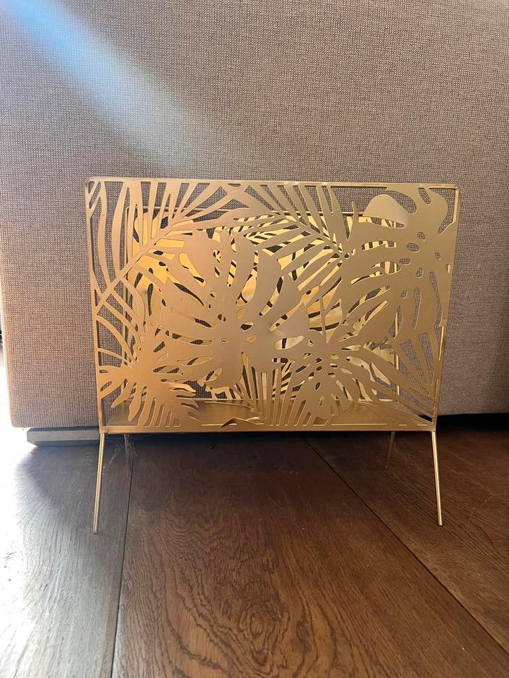 Stijlvolle gouden kranten- en tijdschriftenhouder, Huis en Inrichting, Woonaccessoires | Krantenbakken en Lectuurbakken, Ophalen