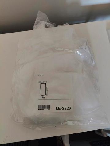 Lill gordijnen met kantwerk vitrage  beschikbaar voor biedingen