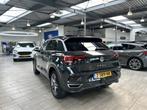 Volkswagen T-Roc 1.5 TSI Sport Business R | Trekhaak | Pano, Stof, 4 cilinders, 150 pk, Bedrijf