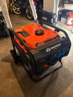 Daewoo GDAX4050 Benzine Generator !, Doe-het-zelf en Verbouw, Aggregaten, Benzine, Nieuw, Ophalen of Verzenden, Geluidgedempt