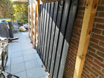 Zwarte schutting 180 x 180 cm. Nieuw ( prijs was €125,-) beschikbaar voor biedingen