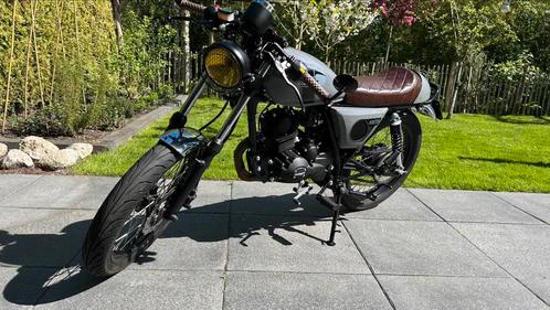 Mash Fifty in Nardo Grey (Café racer), Fietsen en Brommers, Brommers | Overige merken, Zo goed als nieuw, Maximaal 45 km/u, Ophalen