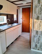 Ruime chalet met jaarplaats te koop, Huizen en Kamers, Recreatiewoningen te koop, 45 m², 2 slaapkamers, Verkoop zonder makelaar