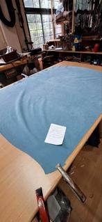 Runderprent, perfo, Hele huid 57.50 euro., Blauw, Leer of Kunstleer, Nieuw, Ophalen of Verzenden