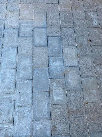Tegels Stenen 20x30x 6   +_ 27m2  gratis! beschikbaar voor biedingen