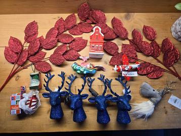 Kerstdecoratie: oa AH huisje, kerstverhaal, Nivea cadeautje beschikbaar voor biedingen