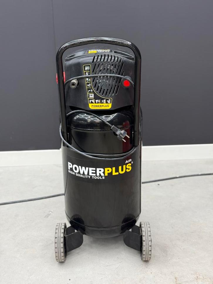 Powerplus Compressor 50L - 8 Bar, Doe-het-zelf en Verbouw, Compressors, Gebruikt, 6 tot 10 bar, 25 tot 100 liter, Minder dan 200 liter/min