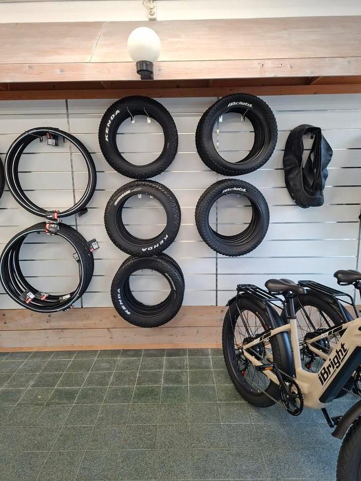 ACTIE Banden vervangen FATBIKE €49 binnen en buitenband, Fietsen en Brommers, Fietsonderdelen, Nieuw, Ophalen of Verzenden