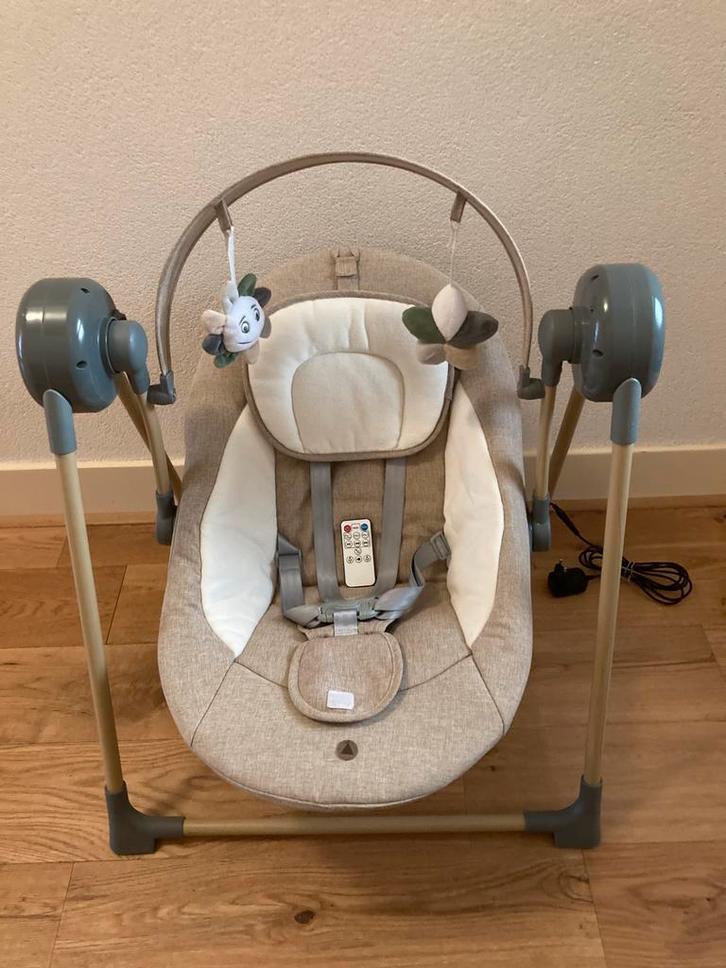 Topmark elektrisch baby schommelstoeltje, Kinderen en Baby's, Wipstoeltjes, Gebruikt, Schommelstoel, Topmark, Met gordel(s) of riempje(s)