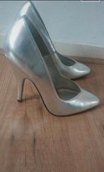 Pleaser pumps leer zilver maat 6 of 36, Ophalen of Verzenden, Zo goed als nieuw
