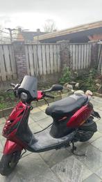 Roode zip scoter te koop, Ophalen, Gebruikt, Zip, Benzine