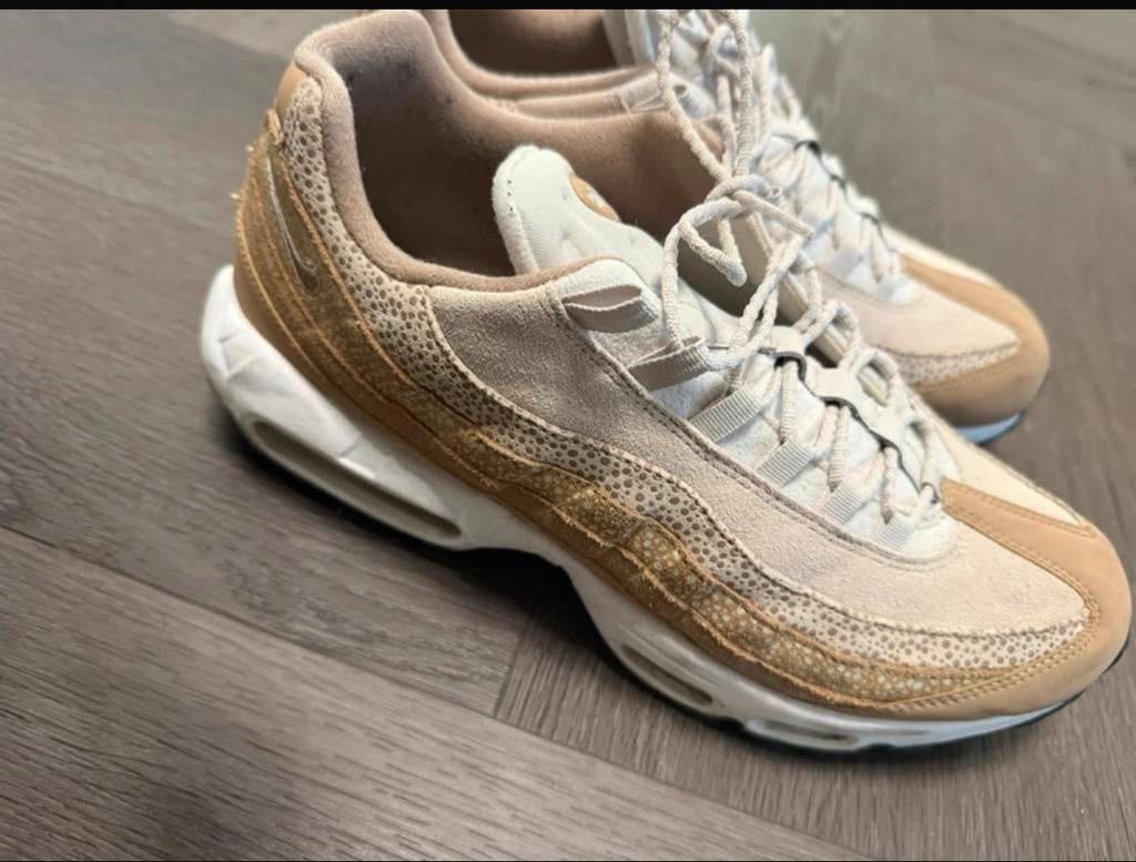 Air max 95 SAFARI in 44,5, Ophalen of Verzenden, Zo goed als nieuw, Bruin