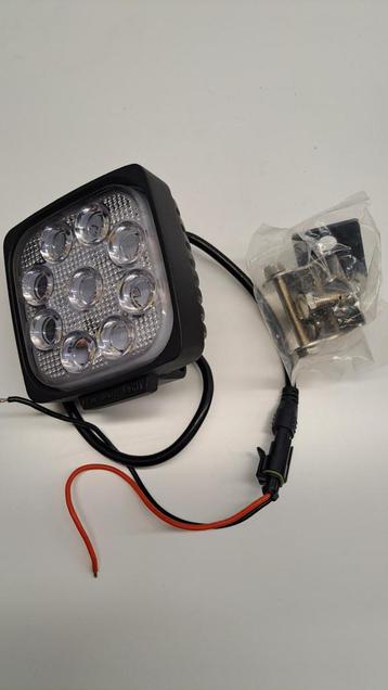 Nieuwe LED Werklamp 10-30V 27W / 2160LM beschikbaar voor biedingen