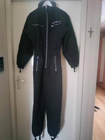 Waterproof onderpak maat M beschikbaar voor biedingen