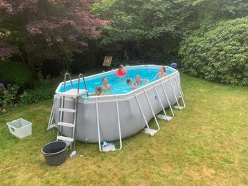 Compleet groot Intex zwembad 500x274x122cm beschikbaar voor biedingen